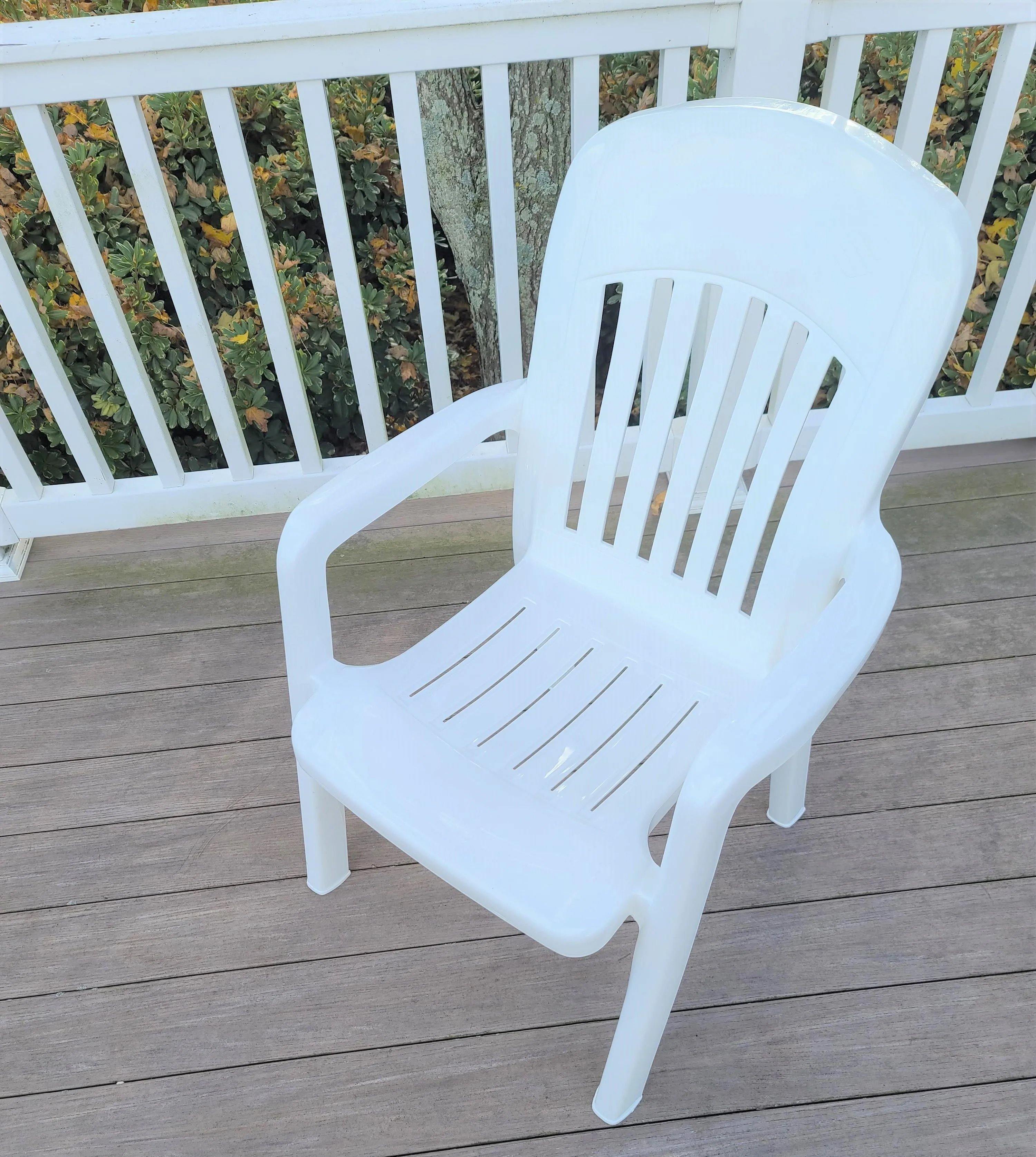 Comtesse Polymer Resin Stackable Chairs - Set Of 6