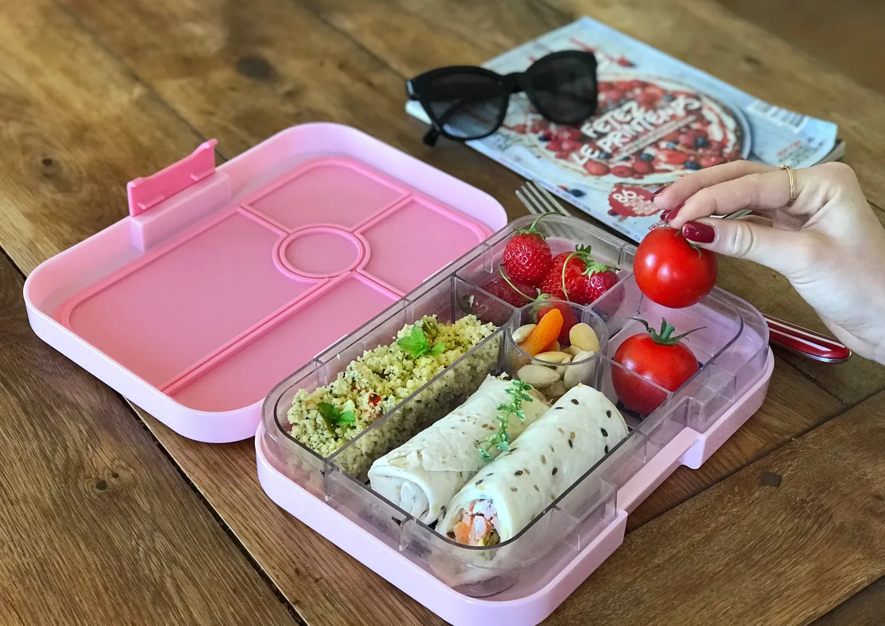 Yumbox Tapas Large Bento Lunchbox-CAPRI PINK BON APPETIT TRAY 5 COMPARTMENT